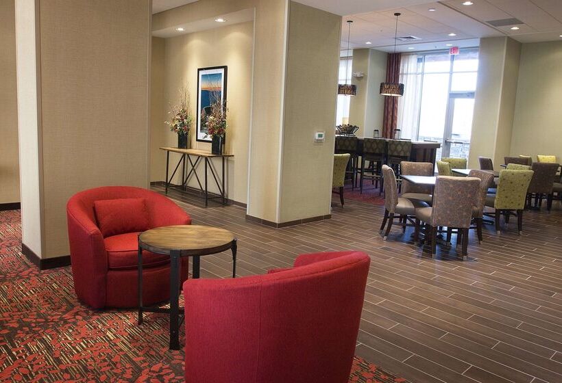فندق Hampton Inn & Suites Boone