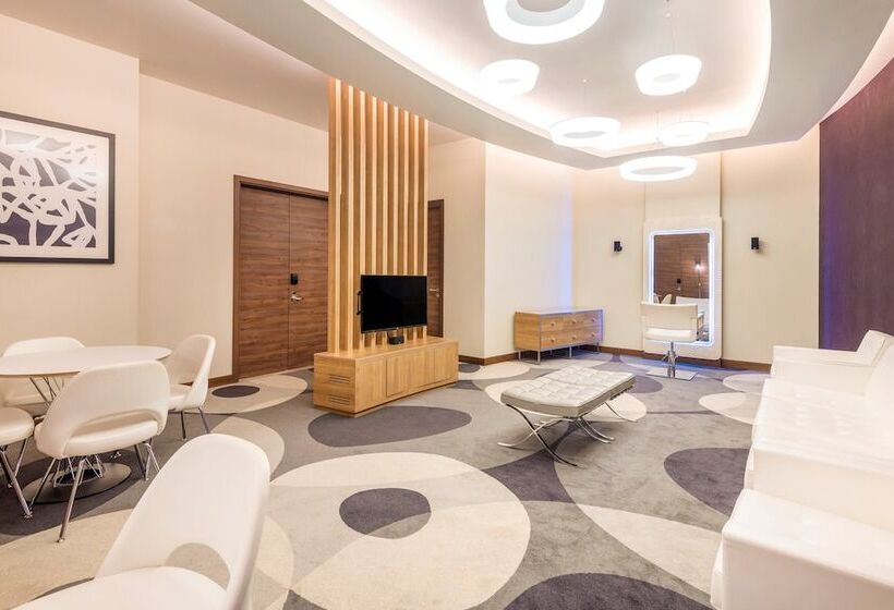 هتل Holiday Inn   Doha   The Business Park, An Ihg