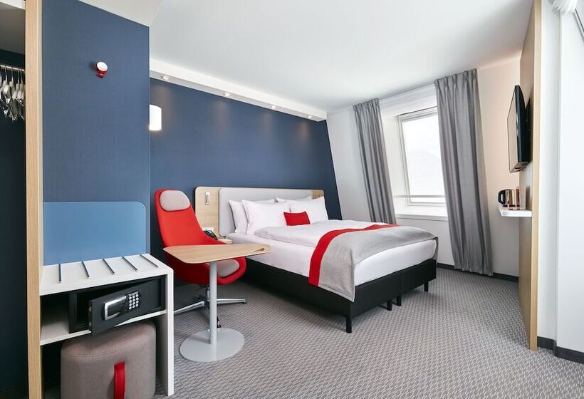 هتل Holiday Inn Express Berlin Alexanderplatz, An Ihg