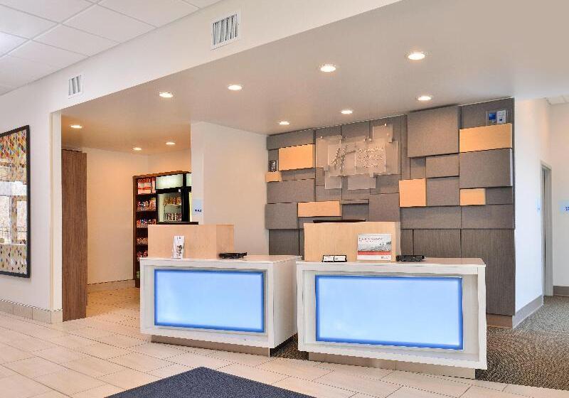 ホテル Holiday Inn Express & Suites   Brighton South   Us 23, An Ihg