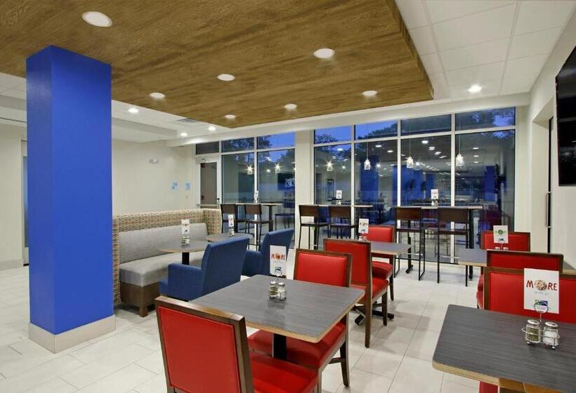 هتل Holiday Inn Express & Suites Columbus North By Ihg