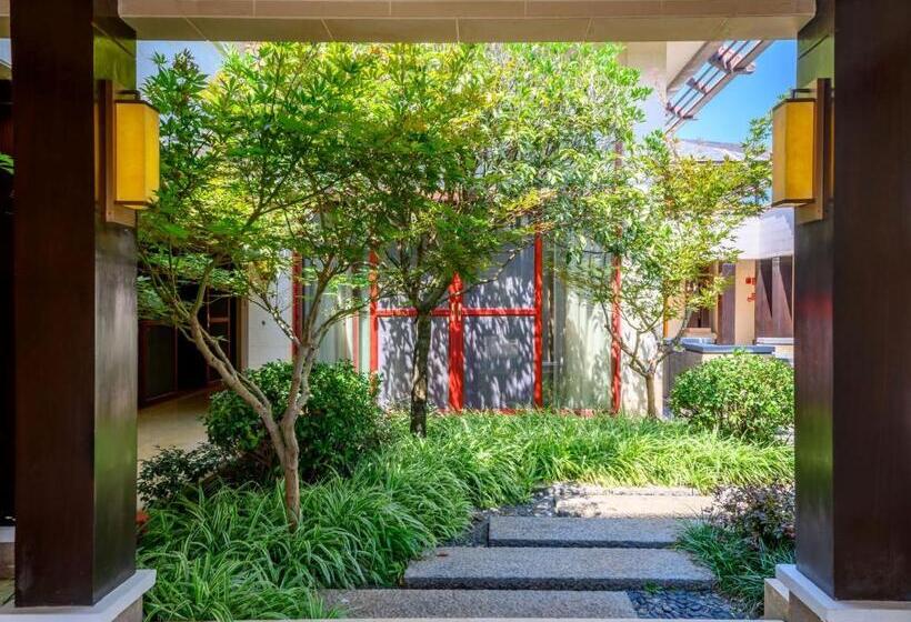 Hualuxe Hotels & Resorts Kunming, An Ihg