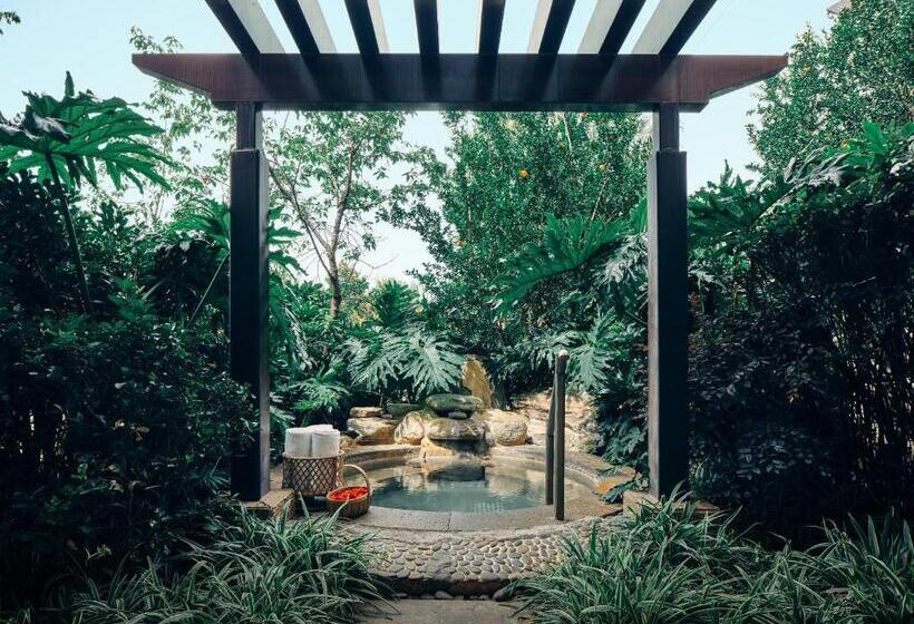 Hualuxe Hotels & Resorts Kunming, An Ihg