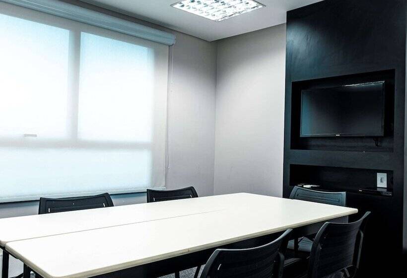 בית מלון כפרי Ibis Styles Alagoinhas