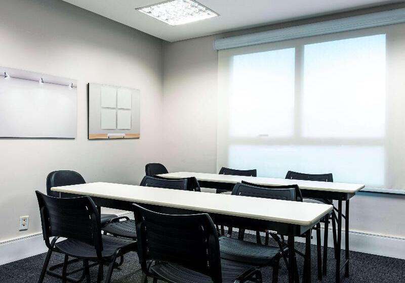 בית מלון כפרי Ibis Styles Alagoinhas