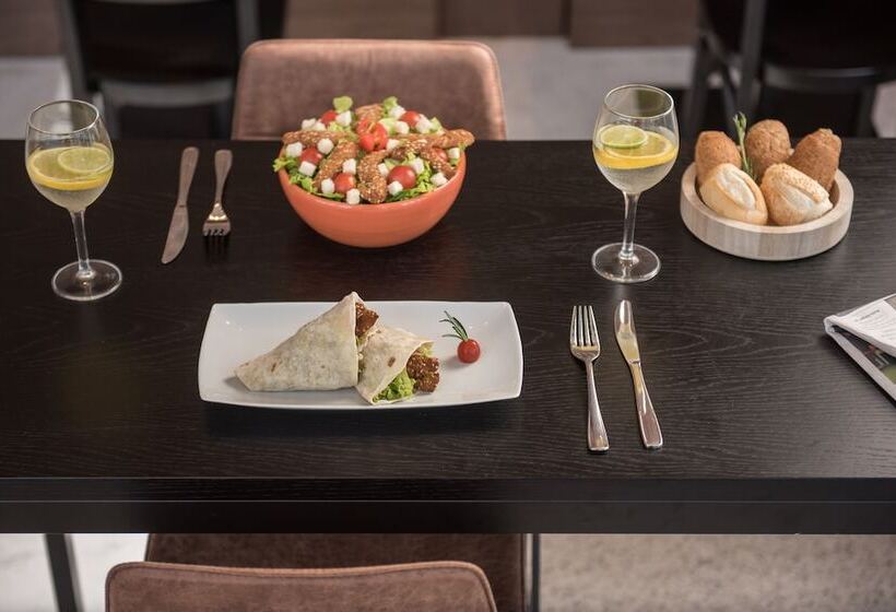 ホテル Intercity Cidade Baixa