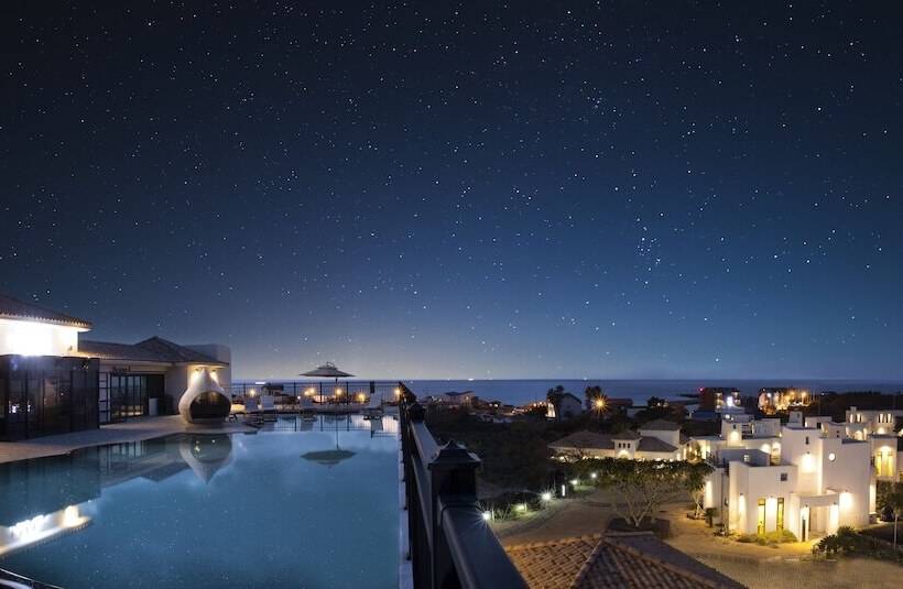 Libentia Hotel & Pool Villa