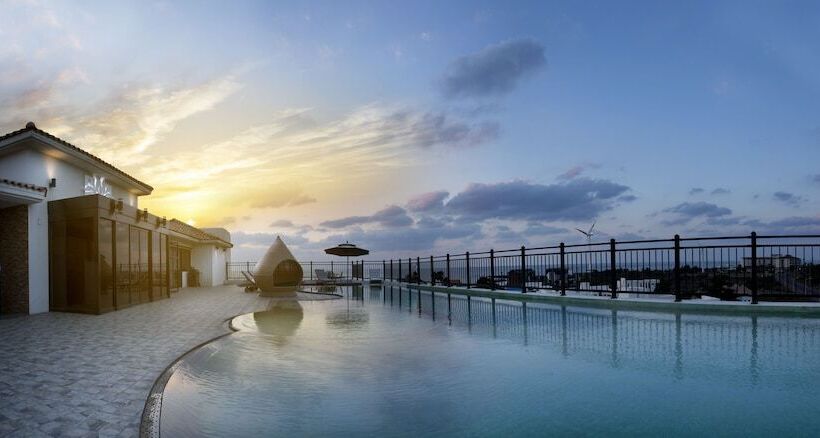 Libentia Hotel & Pool Villa