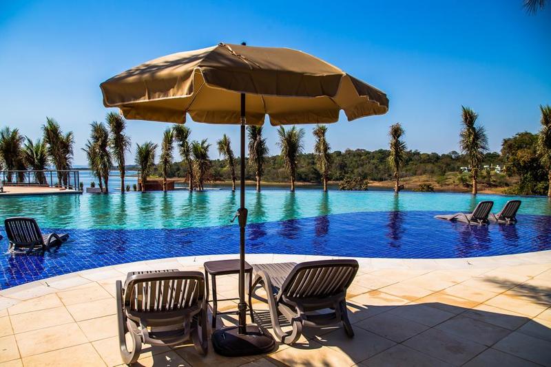 בית מלון כפרי Malai Manso Yacht Convention & Spa