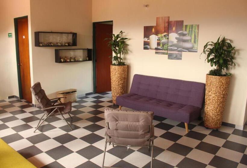 هتل Monchuelo Spa