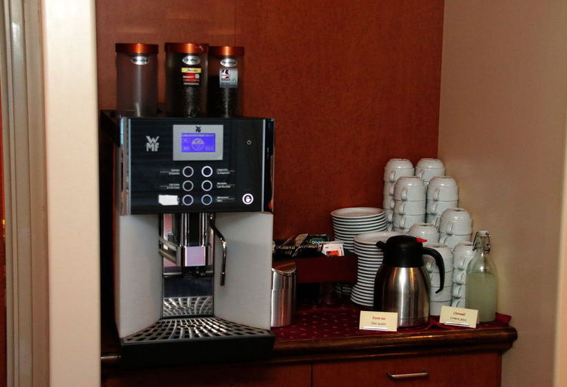 酒店 Onriver S   Ms Cezanne