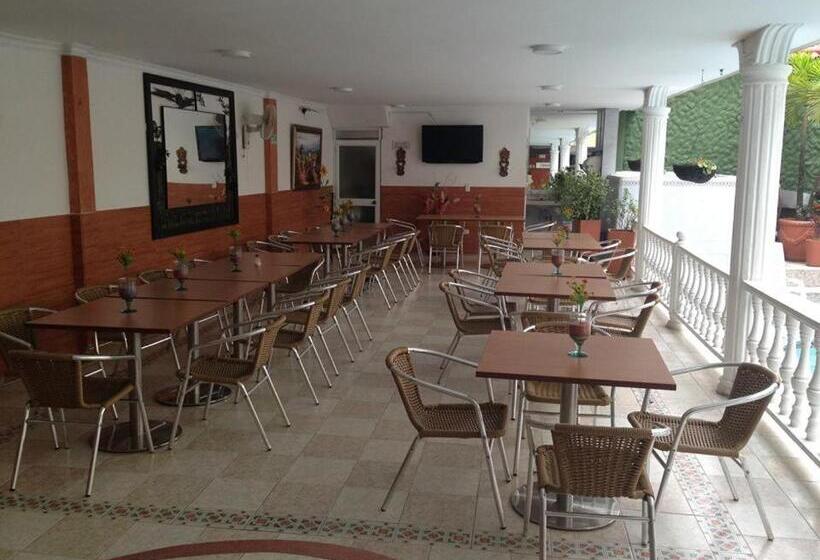 Отель Napolitano