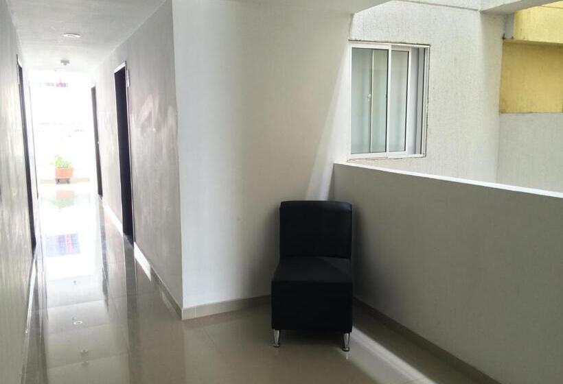 فندق Oviedo Real