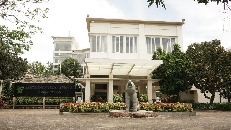 Отель Pantai Indah Resort  Timur