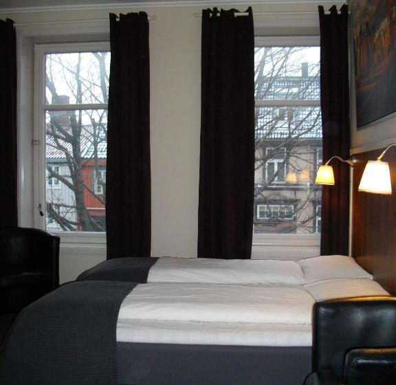 בית מלון כפרי Pensjonat Jarlen