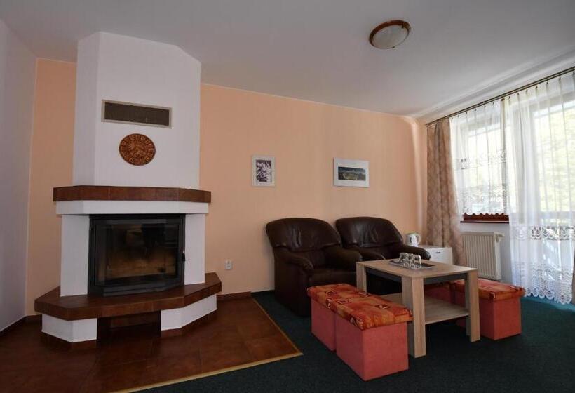 호텔 Penzion Lesna