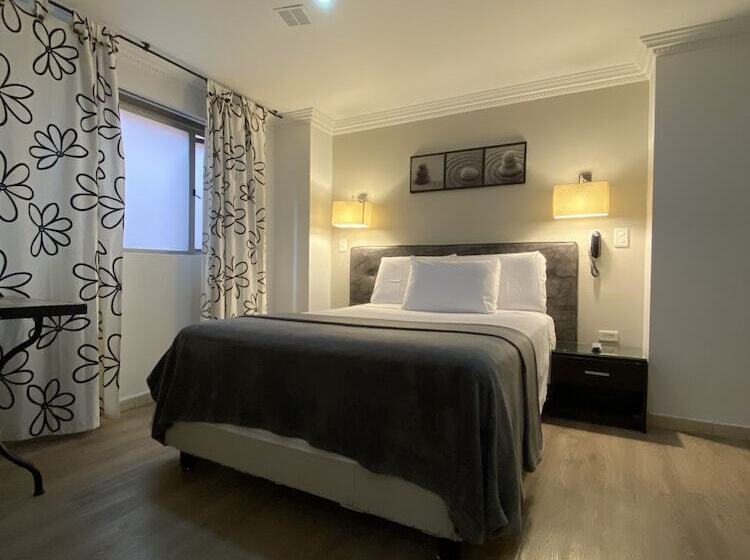 בית מלון כפרי Picasso Inn