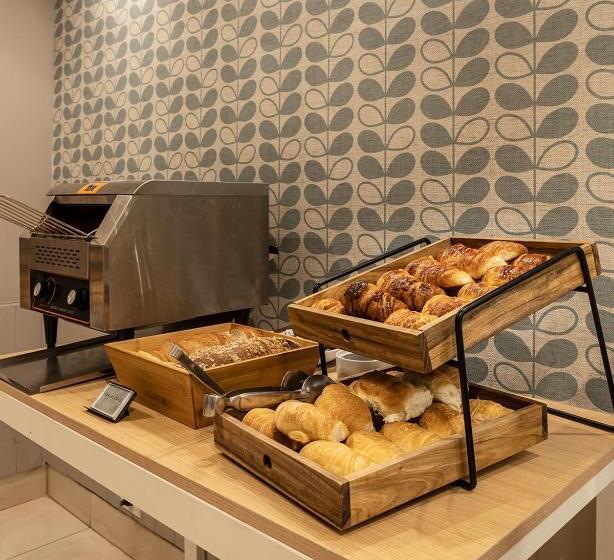 هتل Plaza Bariloche