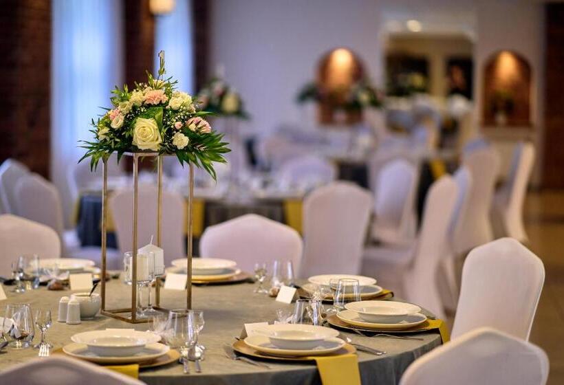 هتل Przystanek Torun