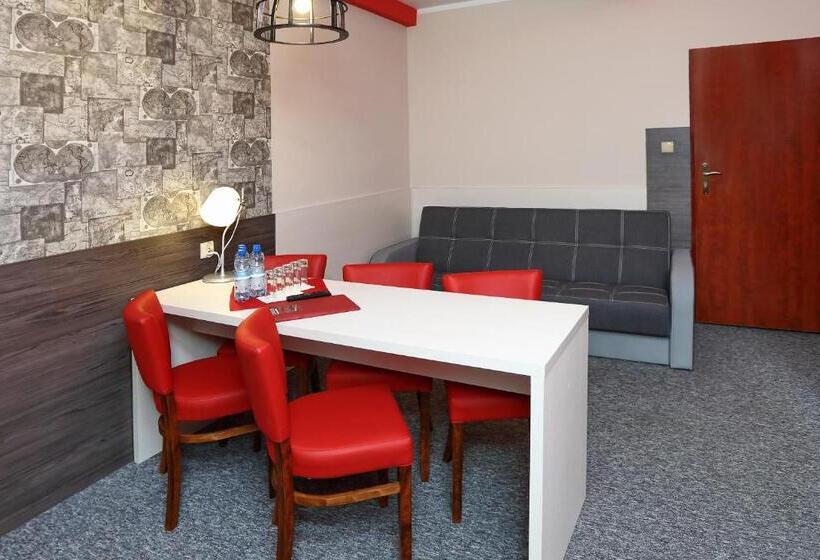 هتل Przystanek Torun