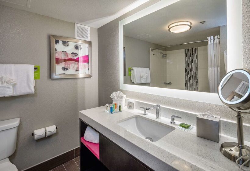 Radisson Hotel Oakland Airport