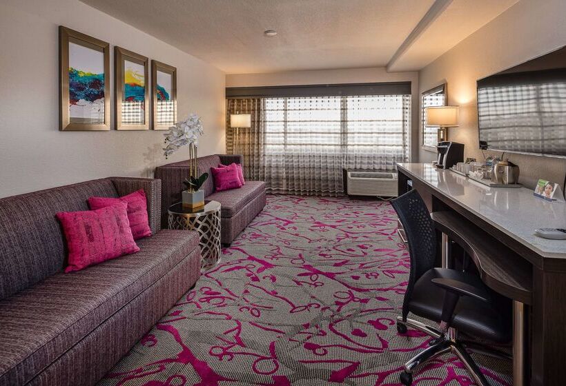 Radisson Hotel Oakland Airport