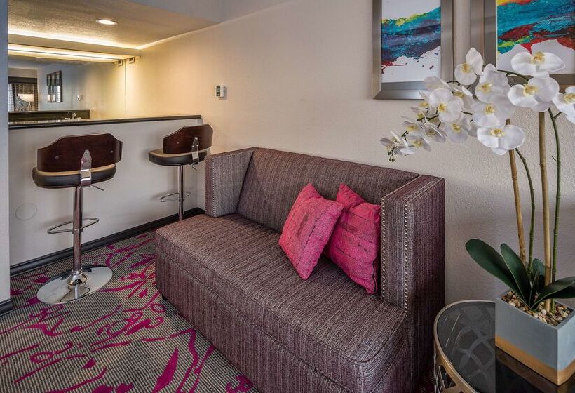 Radisson Hotel Oakland Airport