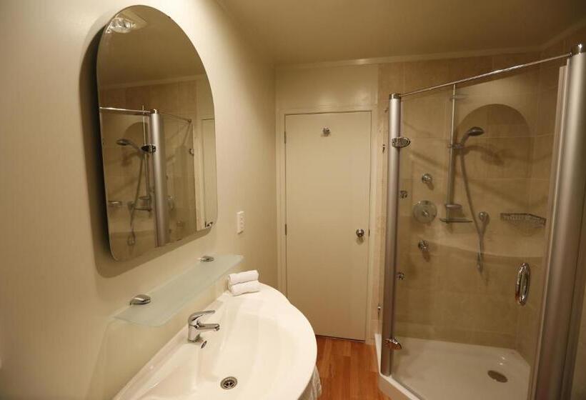 בית מלון כפרי Rocky Mountain Chalets Ohakune