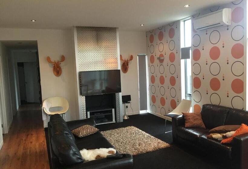 בית מלון כפרי Rocky Mountain Chalets Ohakune