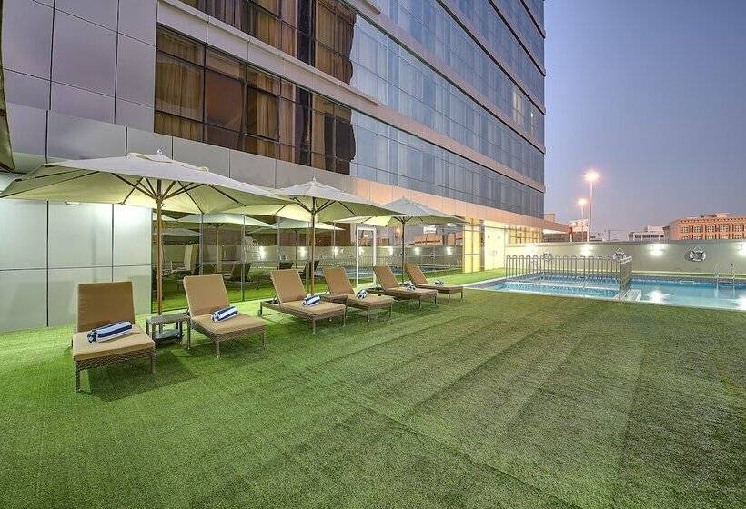 هتل Royal Continental