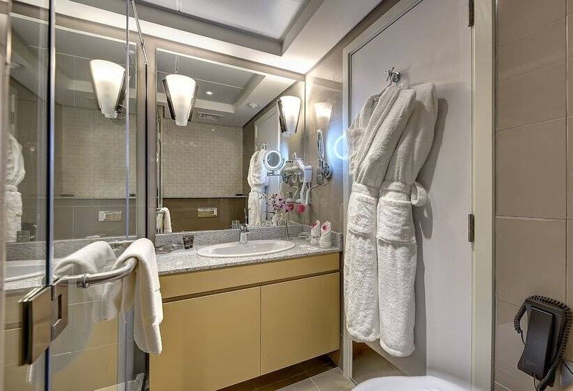 هتل Royal Continental