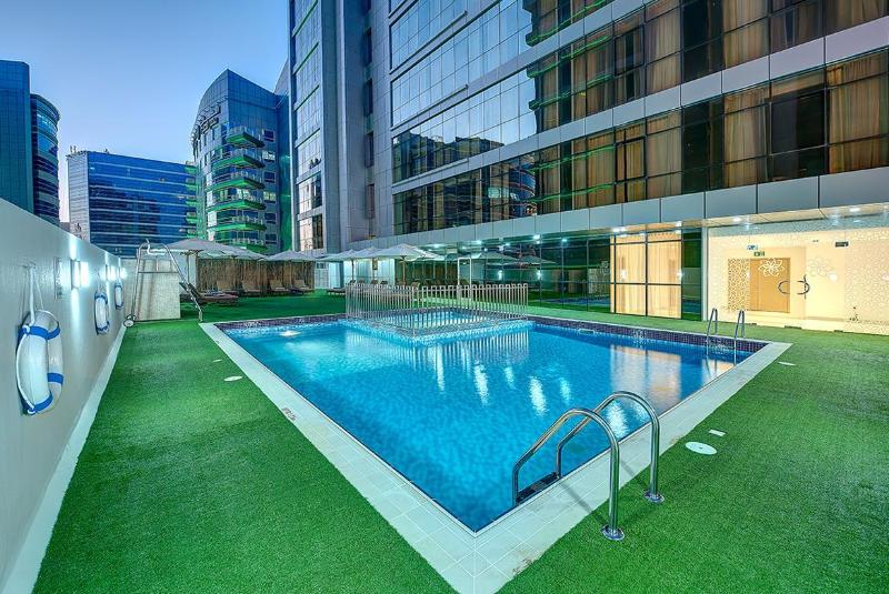 هتل Royal Continental