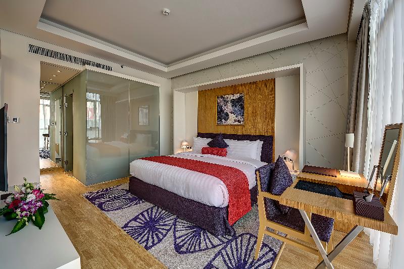 هتل Royal Continental