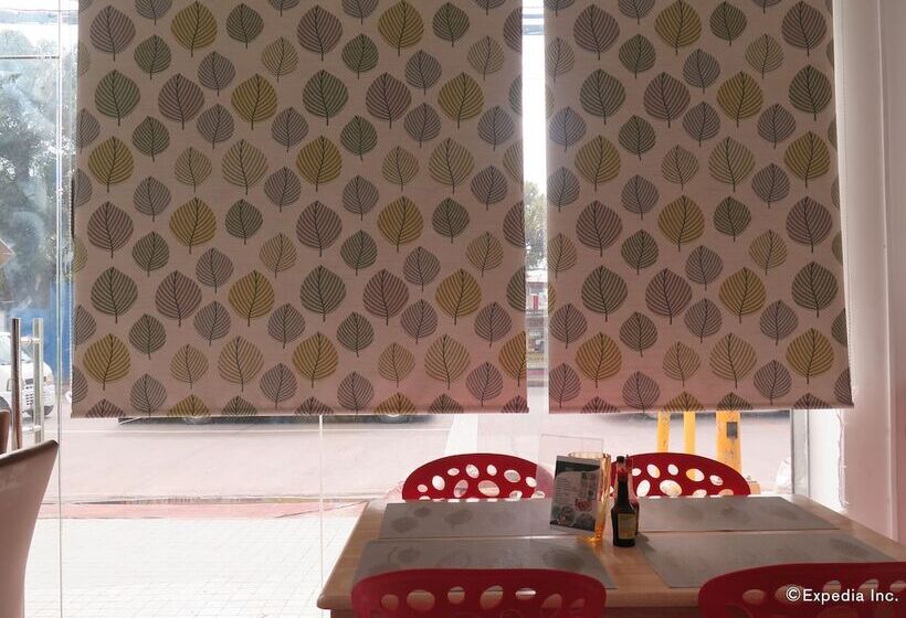 S Hotel & Residences