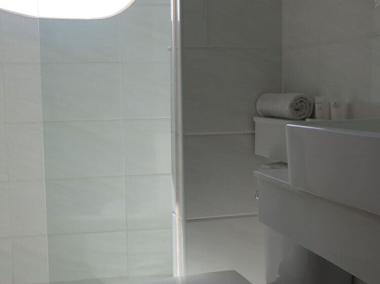 S Hotel & Residences