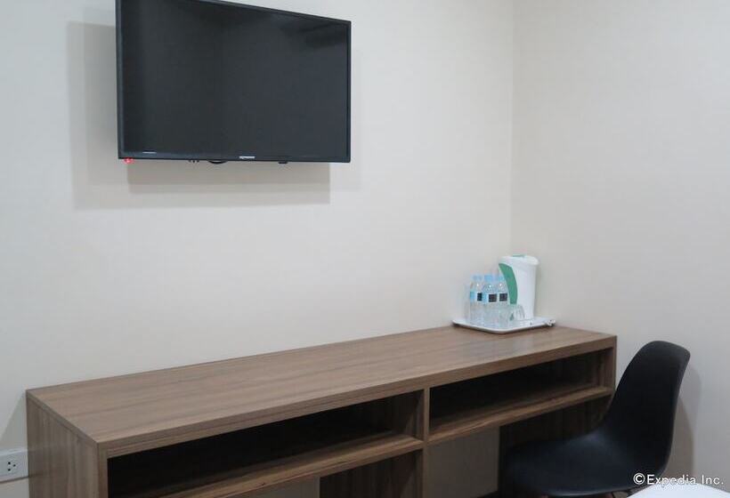 S Hotel & Residences