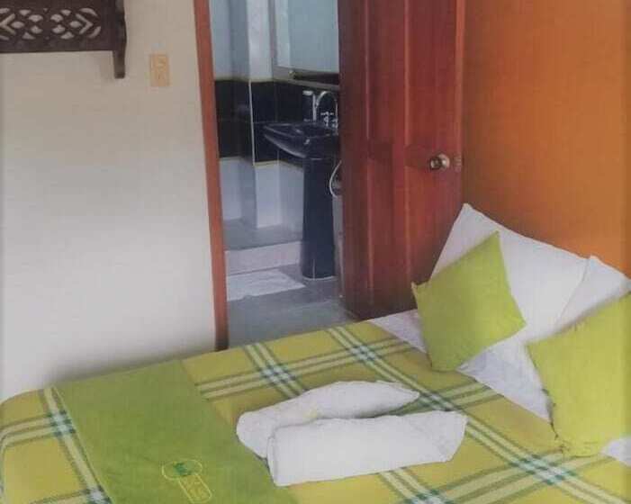 هتل Sam S Vip Hostel San Gil