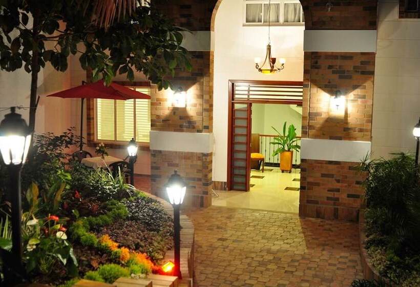 هتل Serenity Suites Casa Boutique