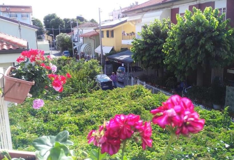 בית מלון כפרי Simon