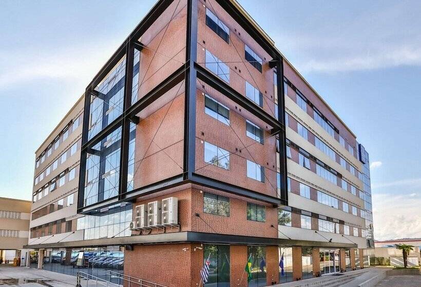 ホテル Sleep Inn Aeroporto De Guarulhos   São Paulo