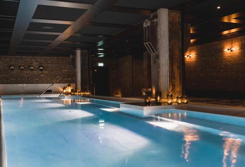 בית מלון כפרי Steam