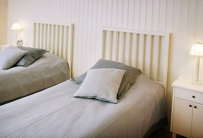 ホテル Stiftsgården Hostel Skellefteå