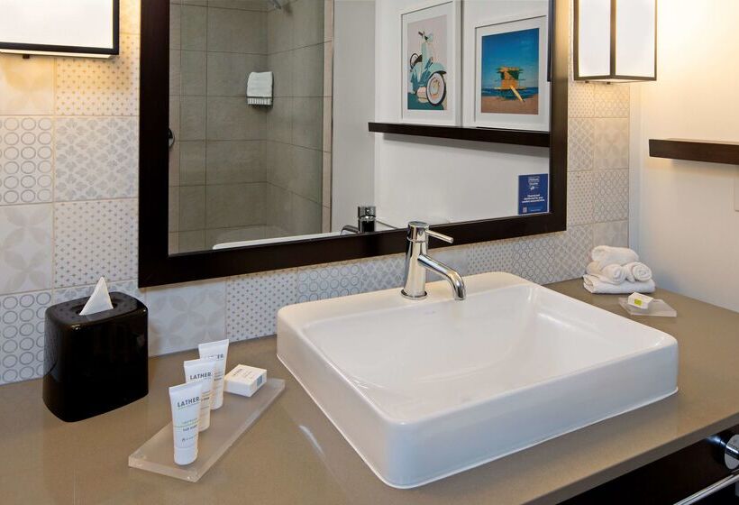 Suncoast Park Hotel Anaheim Resort, Tapestry By Hilton