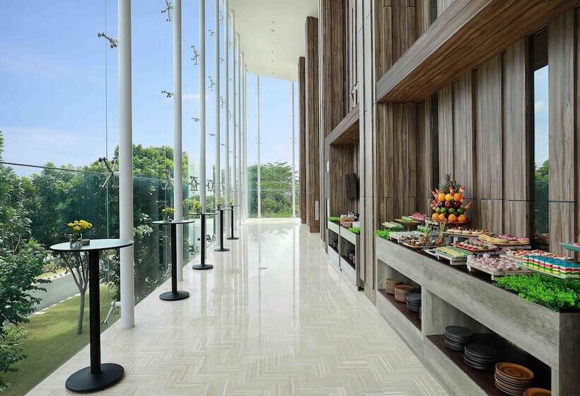 Отель Swissbelresort Pecatu