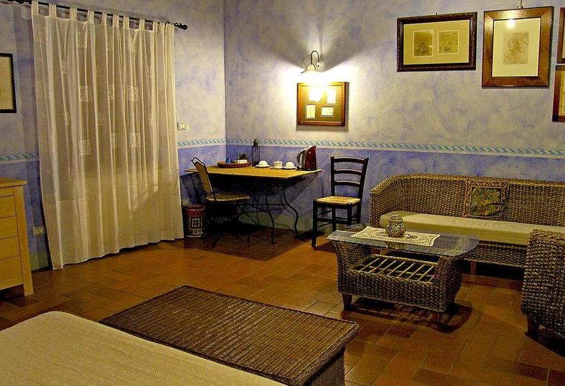 Otel Tassinaia Bed And Breakfast