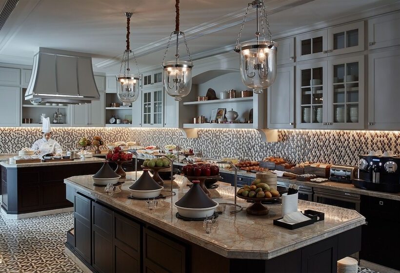 فندق The Ritzcarlton, Haikou