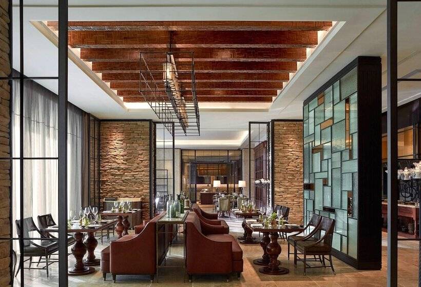 فندق The Ritzcarlton, Haikou