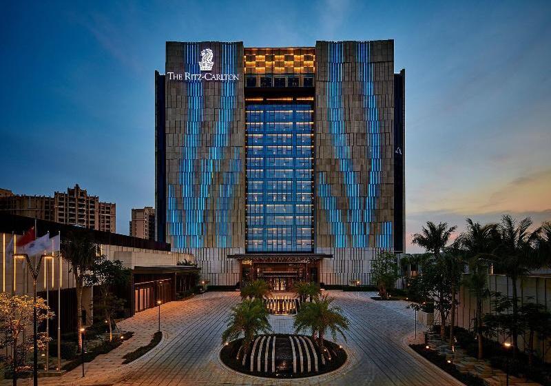 فندق The Ritzcarlton, Haikou