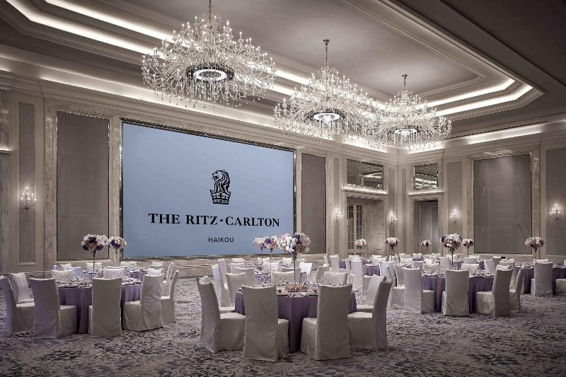 فندق The Ritzcarlton, Haikou