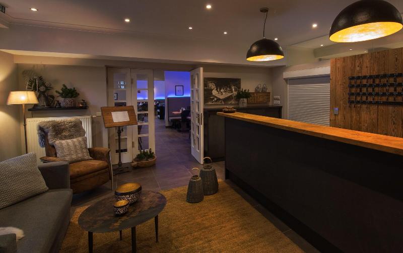 ホテル Two Timez   Boutique